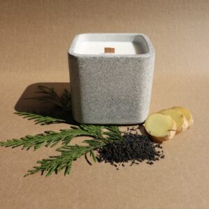 large polished concrete candle - black tea and ginger